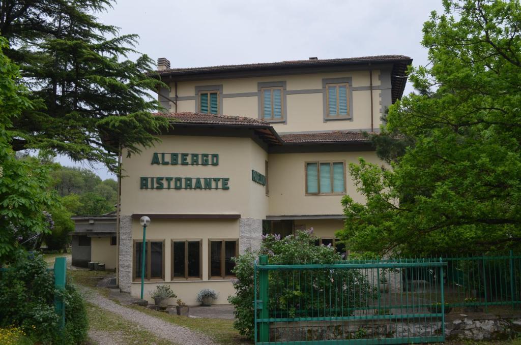 Albergo Padellino Vaglia  Exteriör bild